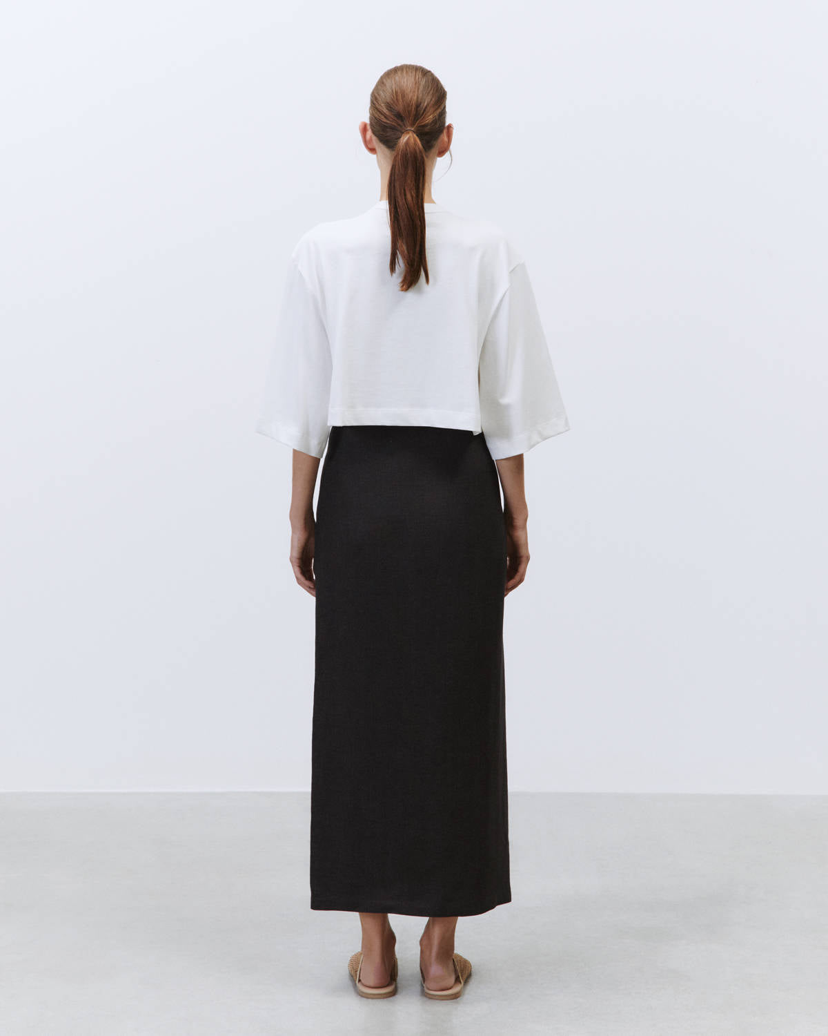 DELAVE' LINEN SKIRT WITH HIGH SPLIT