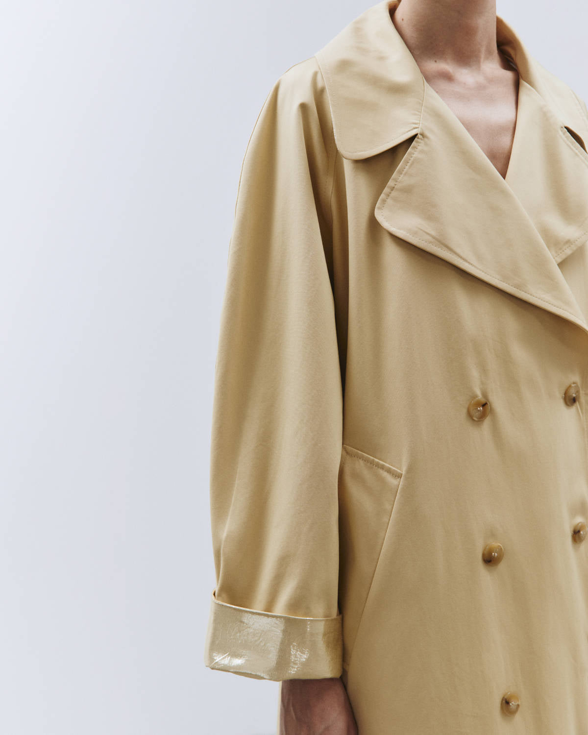 LONG TRENCH COAT WITH GOLD CONTRASTS