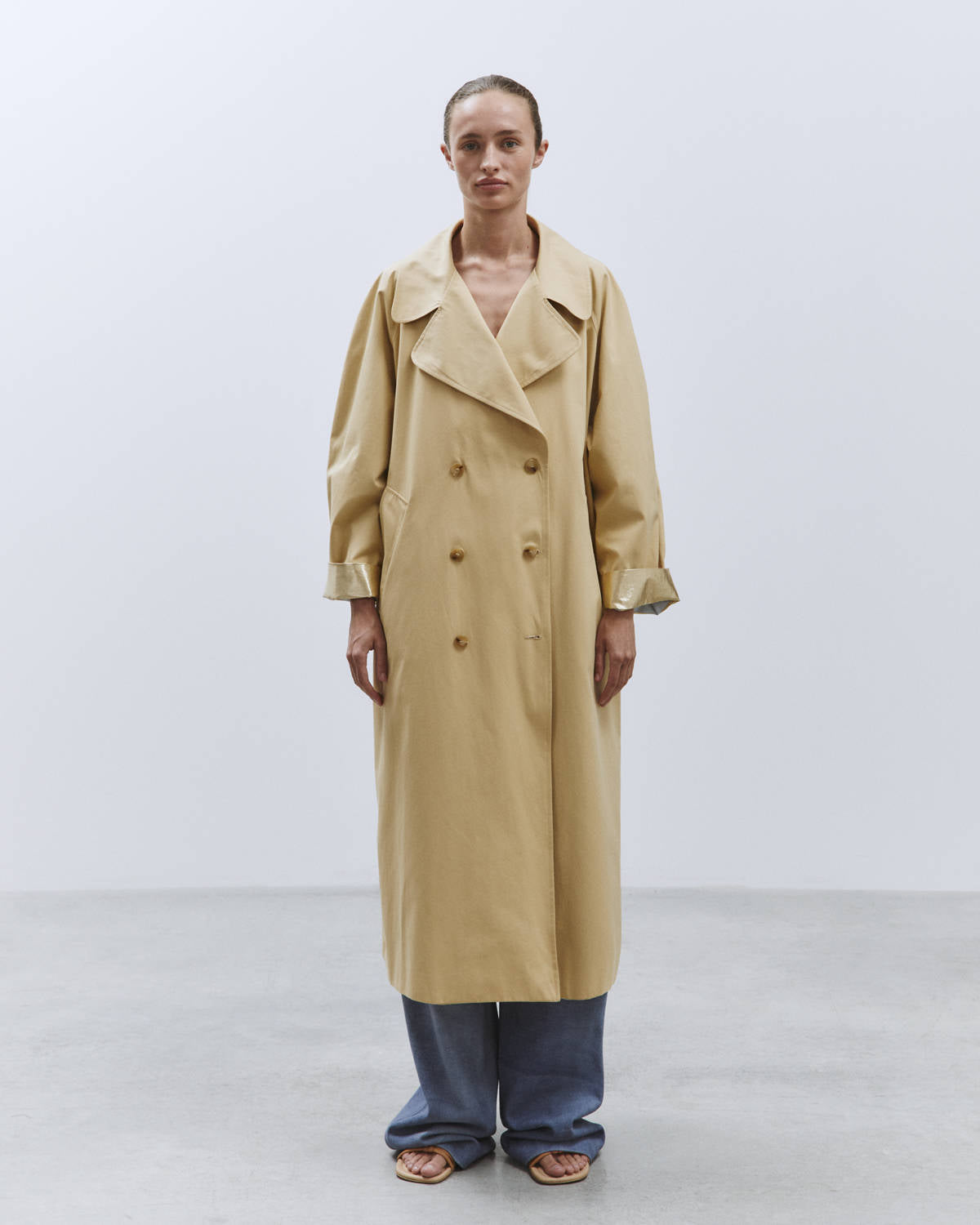 LONG TRENCH COAT WITH GOLD CONTRASTS