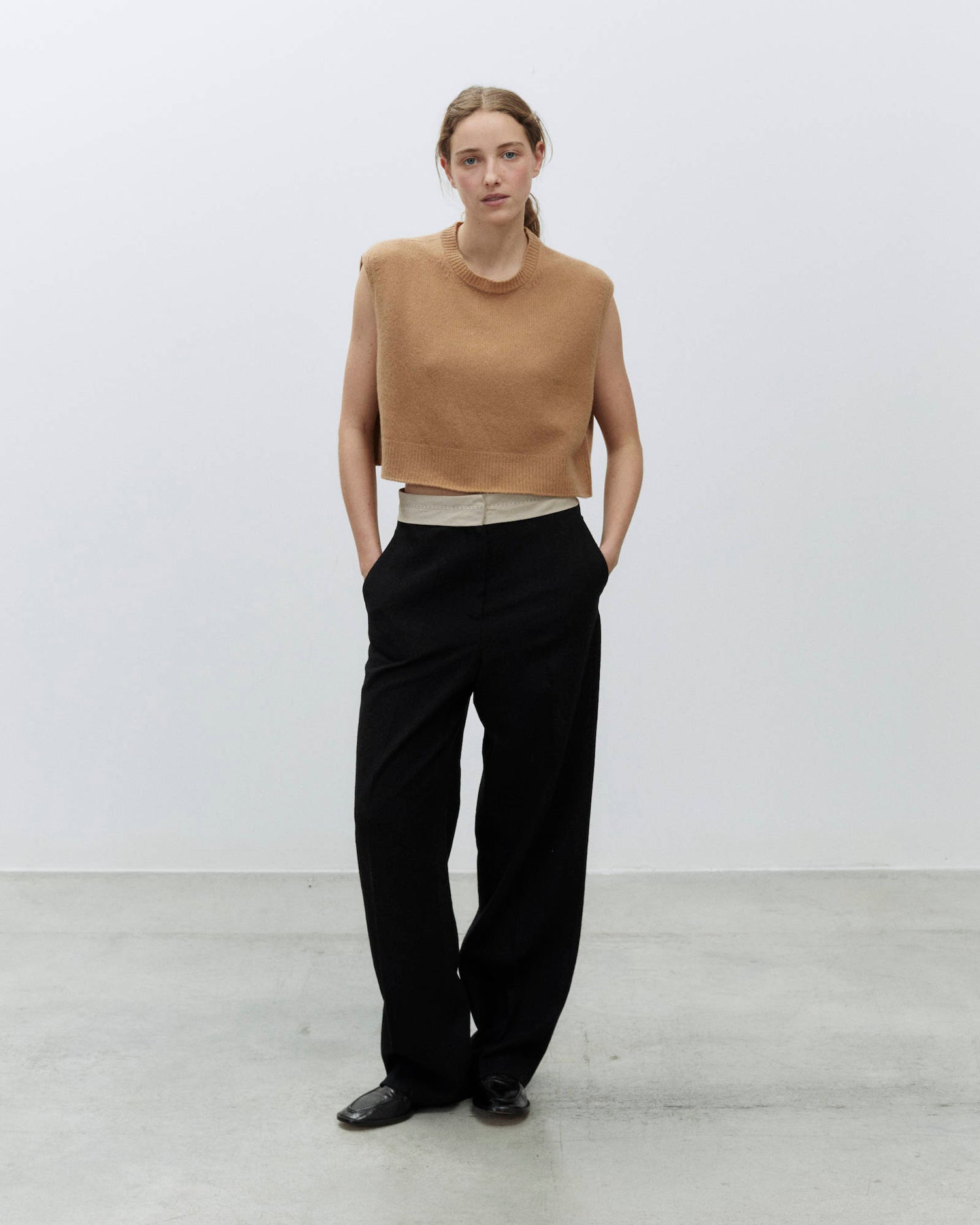 STRAIGHT SOFT WOOL TROUSERS