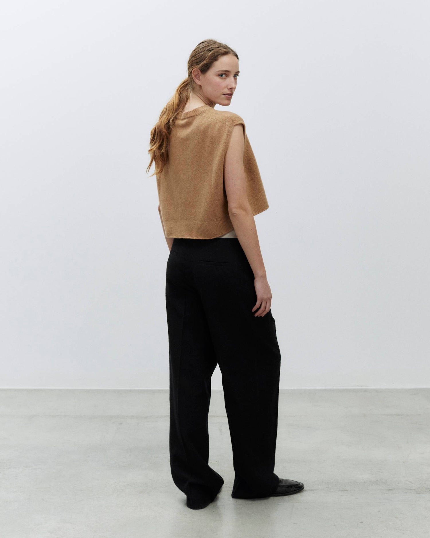 STRAIGHT SOFT WOOL TROUSERS