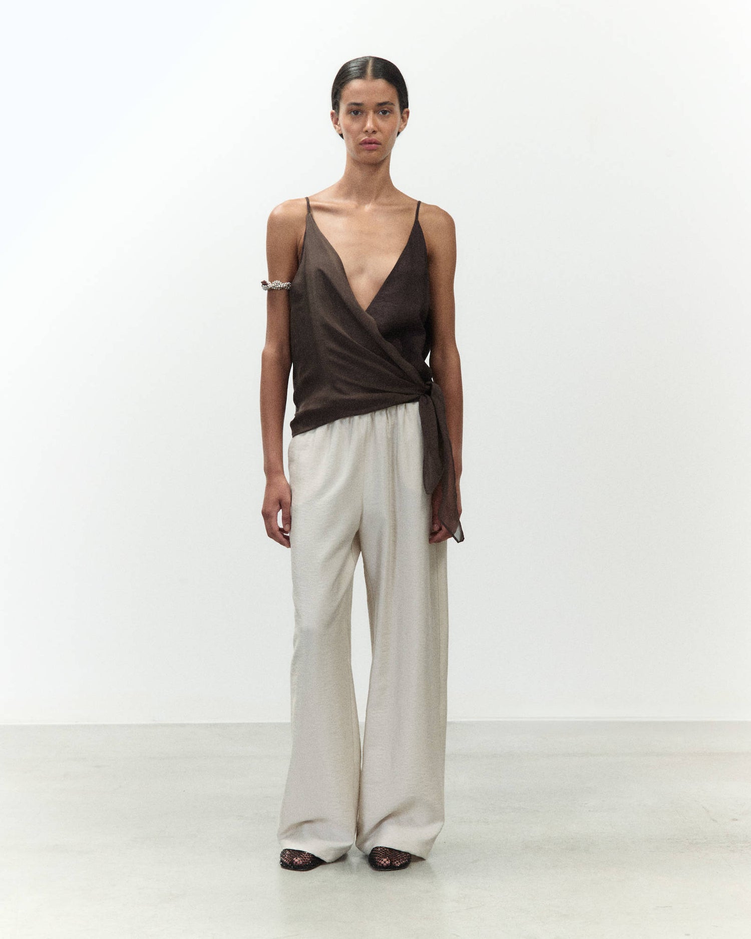 CHIFFON CROSSOVER TOP