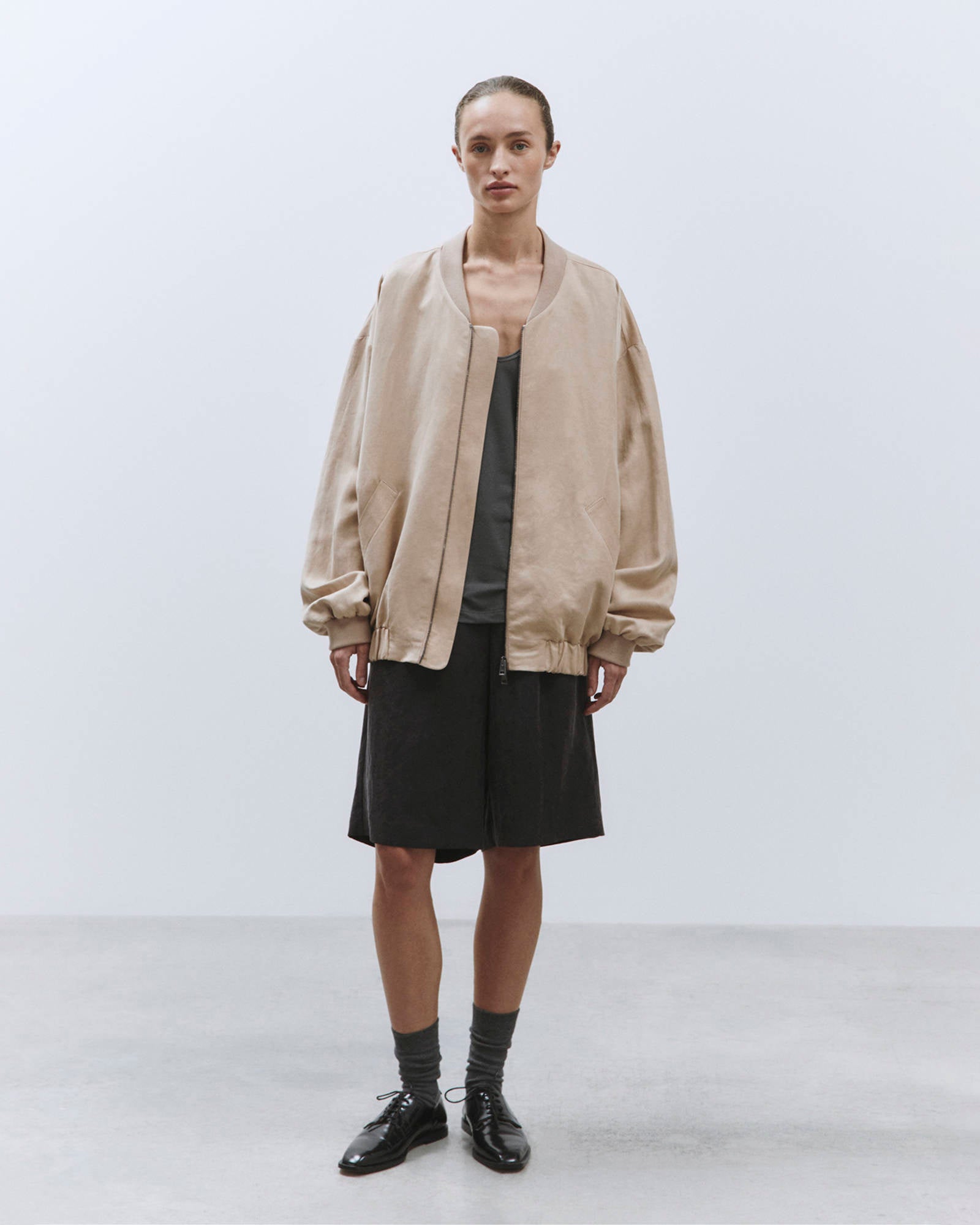 BOMBER