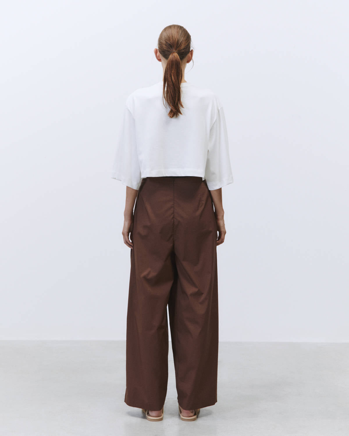 PLEATED POPLIN TROUSERS